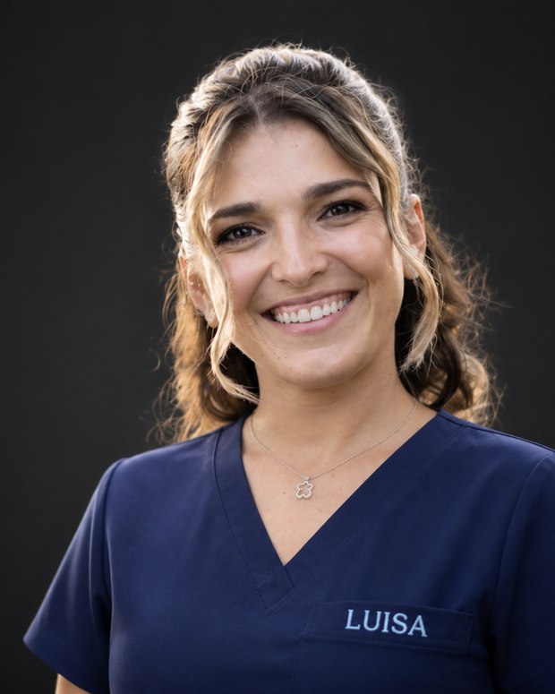 Luísa, Assistente Dentária