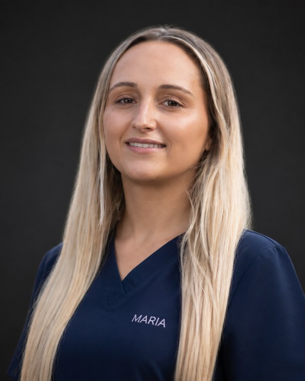 Maria, Assistente Dentária
